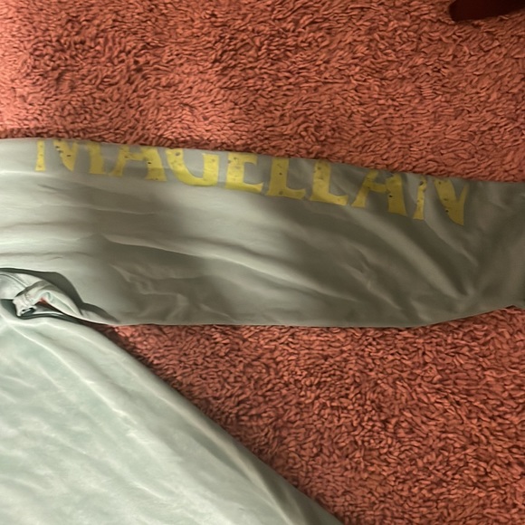 Magellan Teal Fishing Shirt Size Small - Picture 2 of 4